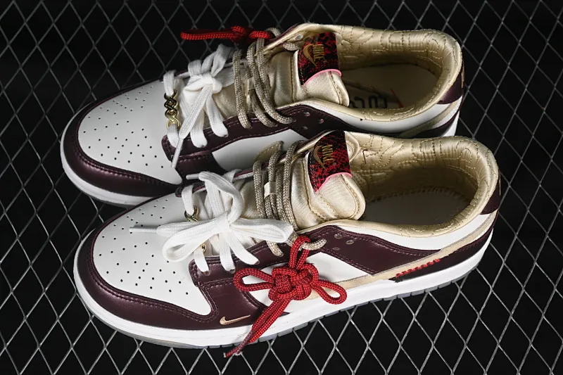 All Categories Nk SB Dunk Series Nk SB Dunk Low Low-top sneakers K version Nk Dunk Low "Year of the Snake" Limited to the Year of the Snake Low-top casual sneakers HV5991-171
